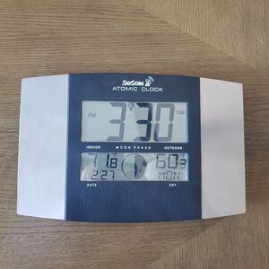 Skyscan Atomic Clock  
